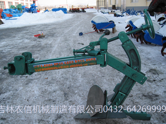 1LSW-135型水旱田兩(liǎng)用犁